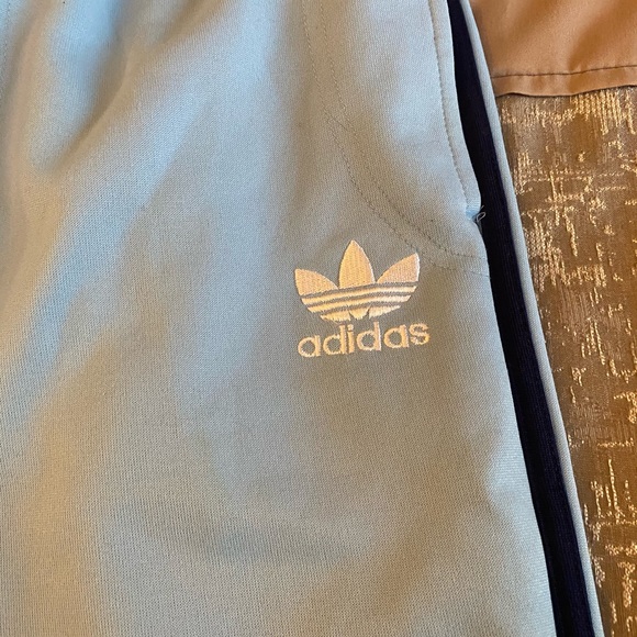 Adidas sweatpants - Picture 2 of 3
